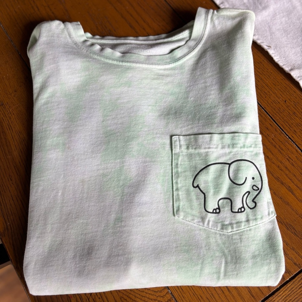 Ivory Ella Light Green Elephant Pocket Tee